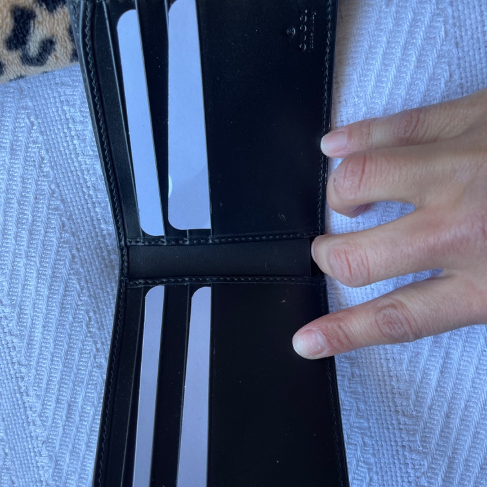Gucci Signature Web Wallet - Picture 2 of 2